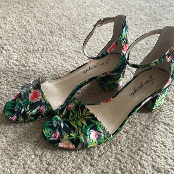 FREE PEOPLE Printed Marigold Block Heels - Picture 2 of 8